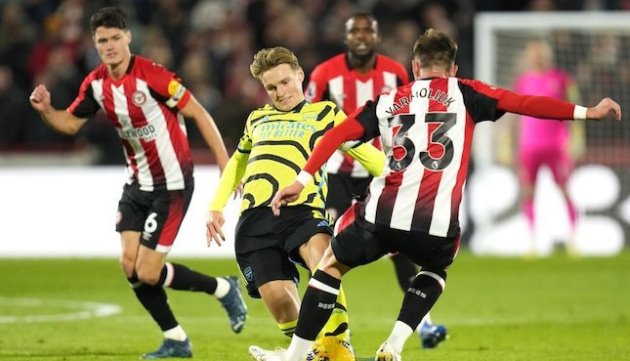 Nhận định Ngoại hạng Anh – Brentford vs Arsenal (0h30 ngày 2/1): Hàng thủ tan hoang; Đại tiệc năm mới