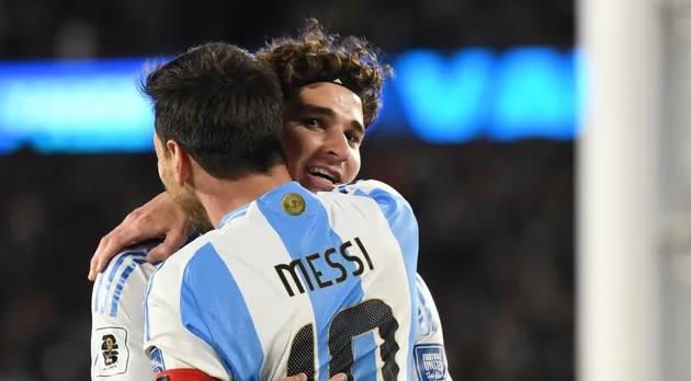 Soi trận Ecuador vs Argentina: Vá khoảng trống Messi