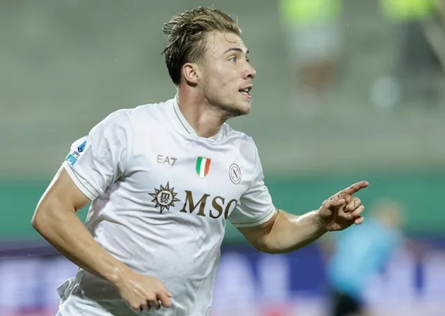 Soi trận Napoli vs Genoa: Chủ nhà áp đảo