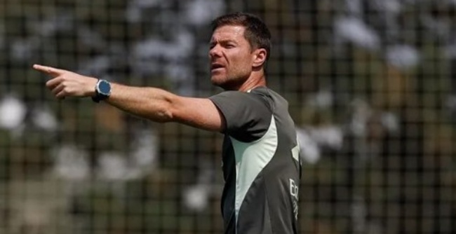 Soi trận Oviedo vs Real: Lấn át tân binh