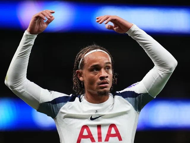 Soi trận Tottenham vs Doncaster: Khác biệt đẳng cấp