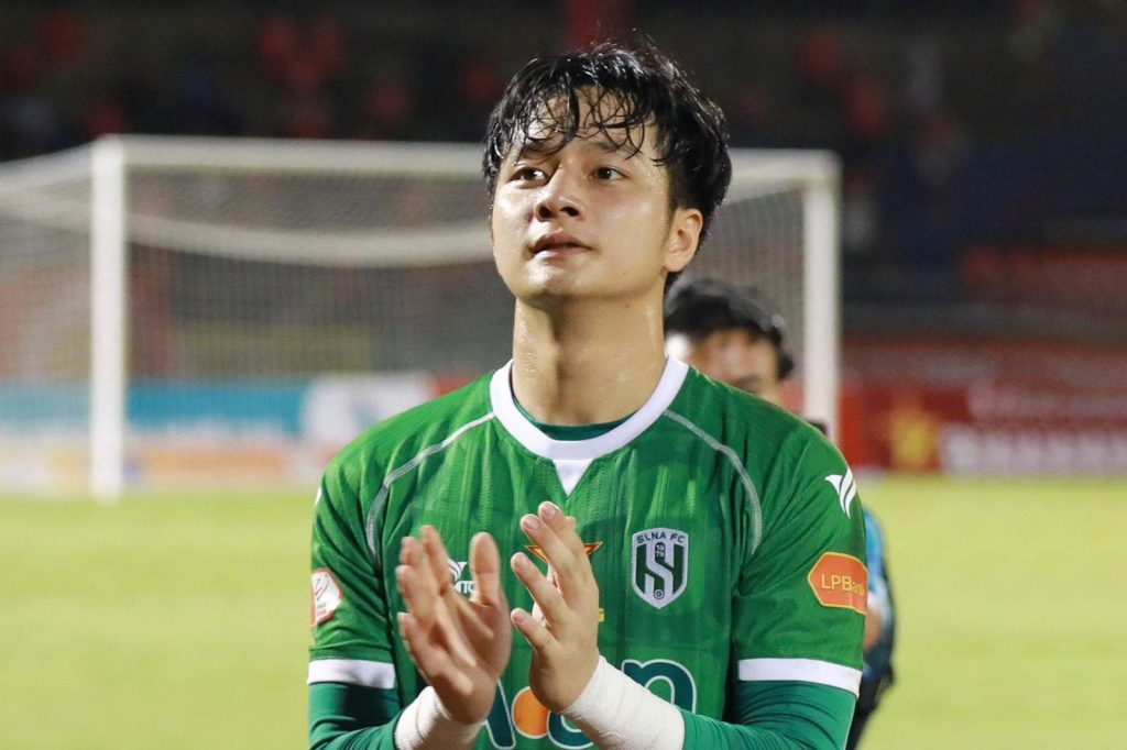 Thủ môn U22 Việt Nam: Cao 1m83, cạnh tranh suất bắt chính với Trần Trung Kiên