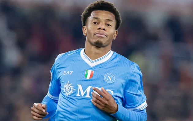 Soi trận Napoli vs Cagliari: Conte hướng đến tứ kết Coppa Italia