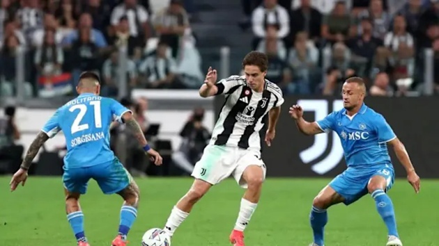 Soi trận Napoli vs Juventus: Điểm tựa sân nhà