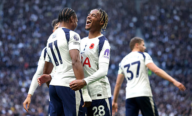 Soi trận Tottenham vs Slavia Prague: Thị uy sức mạnh