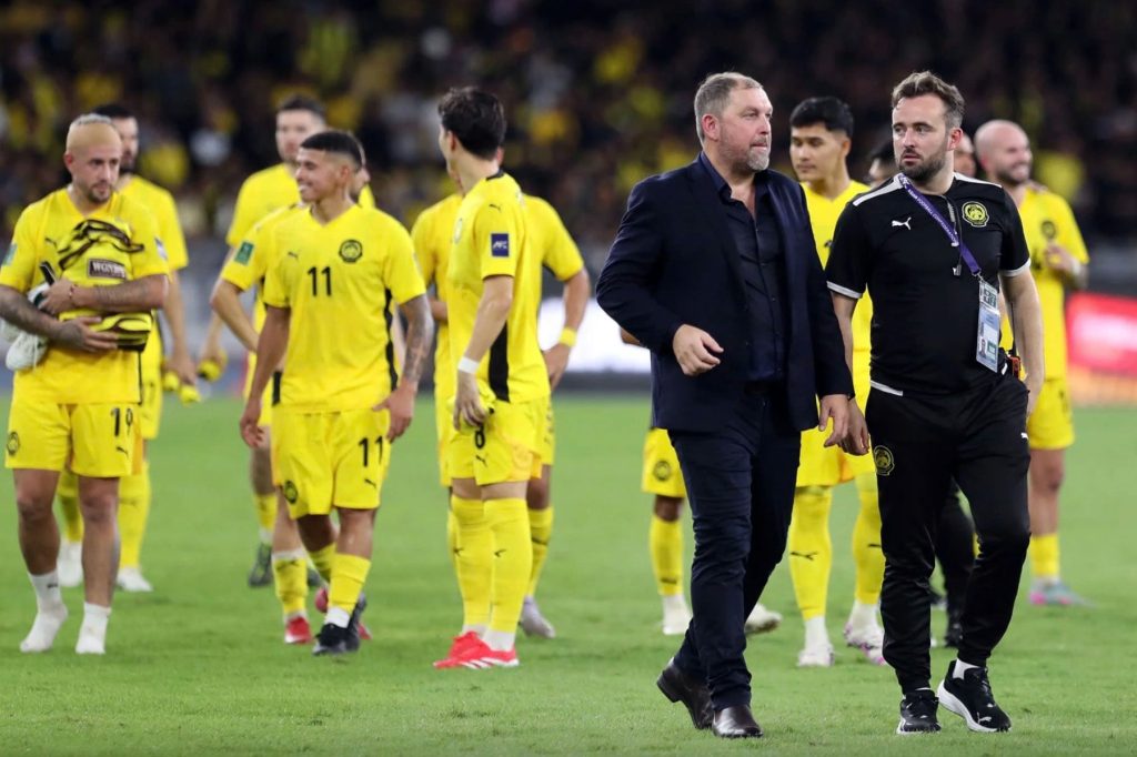 Tin tối (23/12): LĐBĐ Malaysia “đầu hàng”