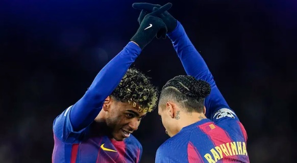 Soi trận Elche vs Barcelona: Barca quyết xây chắc ngôi đầu